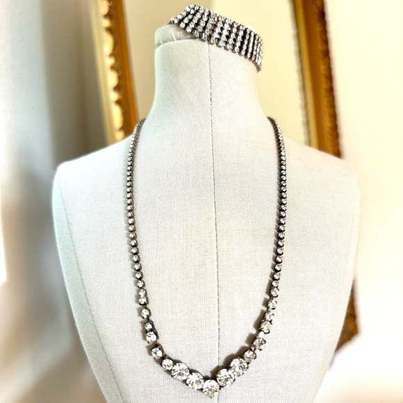 Vintage Rhinestone Jewelry lot - Picture 8 of 17